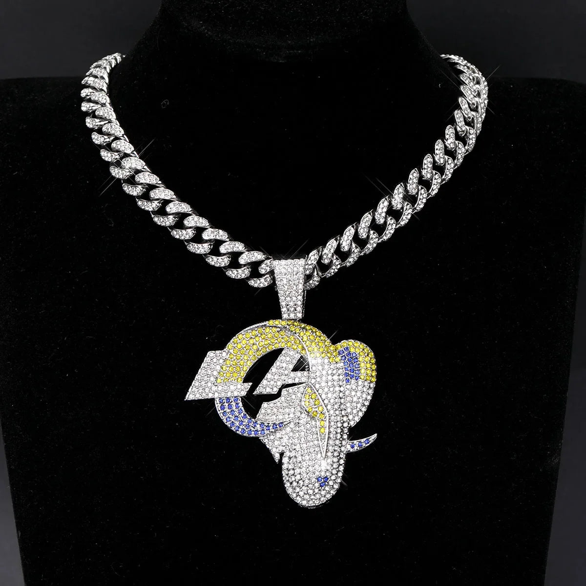 Sports Customized LOGO Pendant Necklace with Iced Out Cuban Chains for Football Fans Birthday Gifts