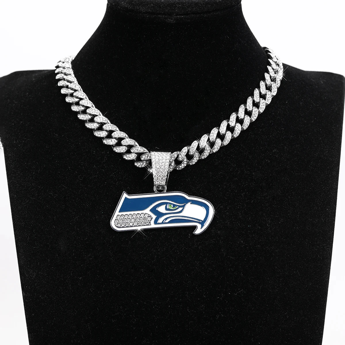Sports Customized LOGO Pendant Necklace with Iced Out Cuban Chains for Football Fans Birthday Gifts