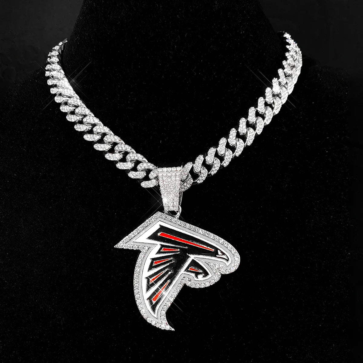Sports Customized LOGO Pendant Necklace with Iced Out Cuban Chains for Football Fans Birthday Gifts