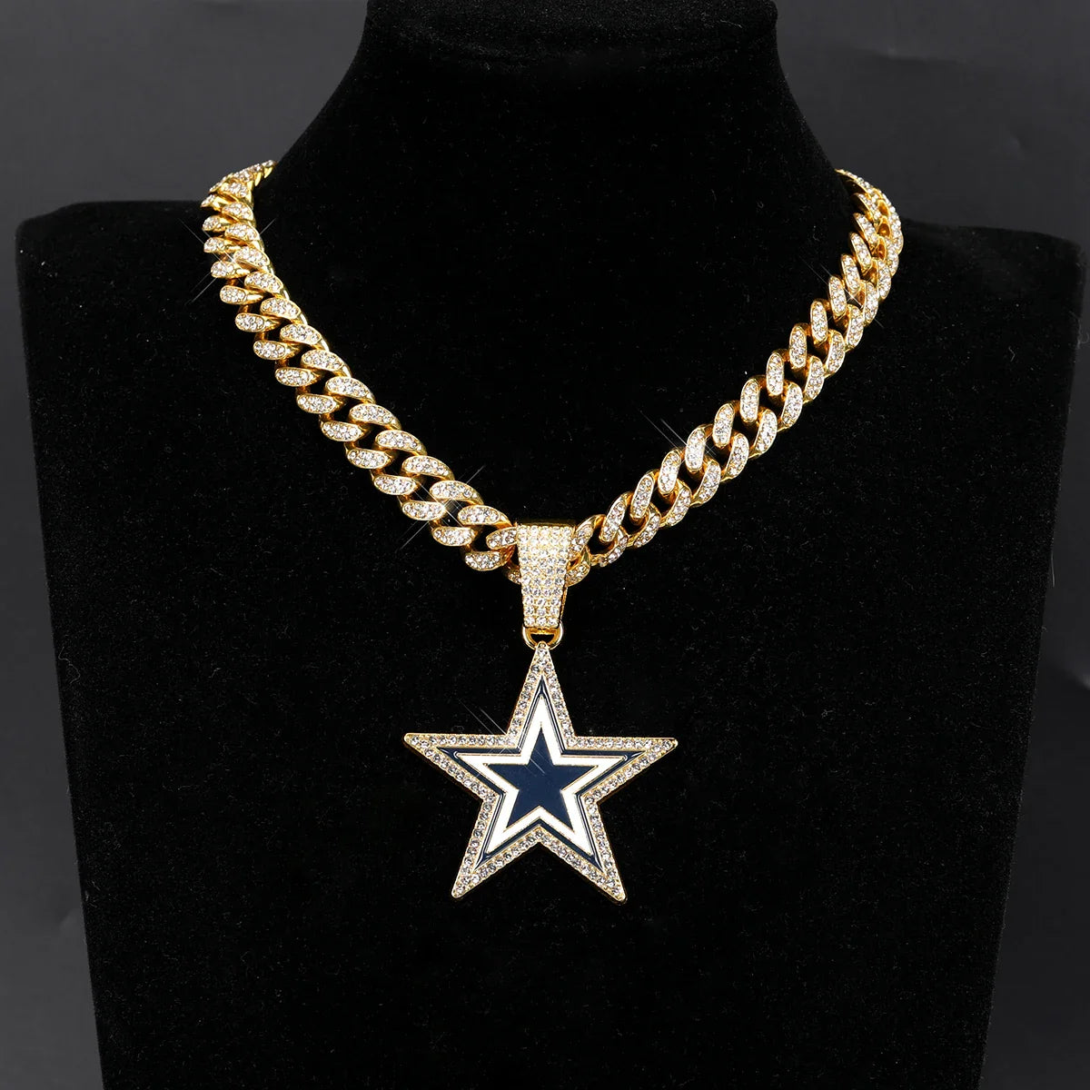 Sports Customized LOGO Pendant Necklace with Iced Out Cuban Chains for Football Fans Birthday Gifts