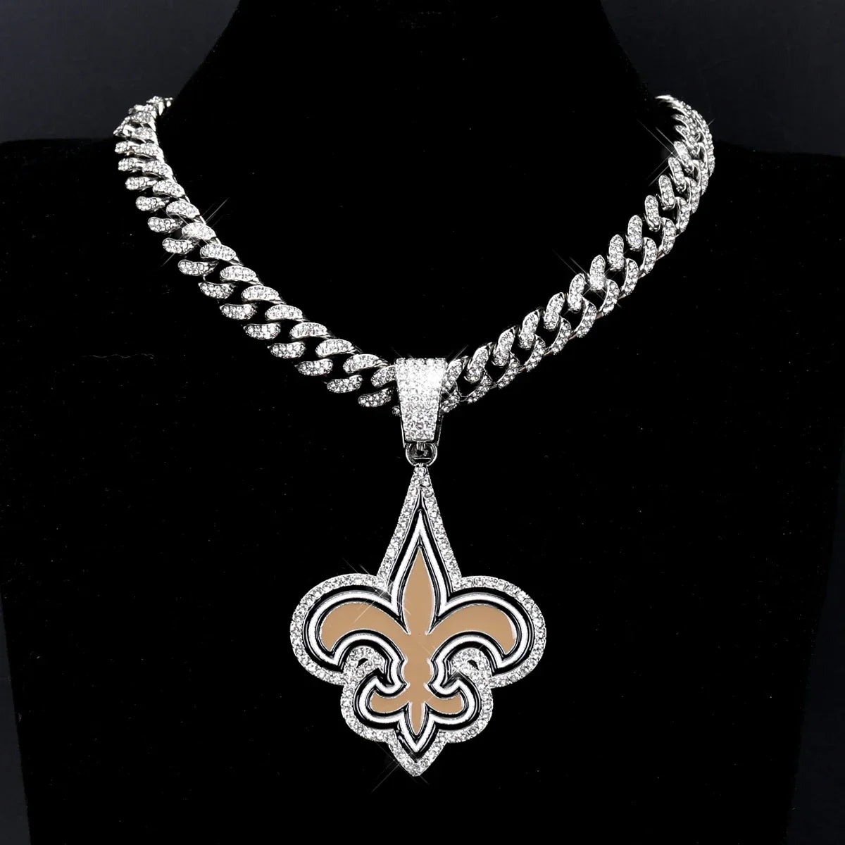 Sports Customized LOGO Pendant Necklace with Iced Out Cuban Chains for Football Fans Birthday Gifts