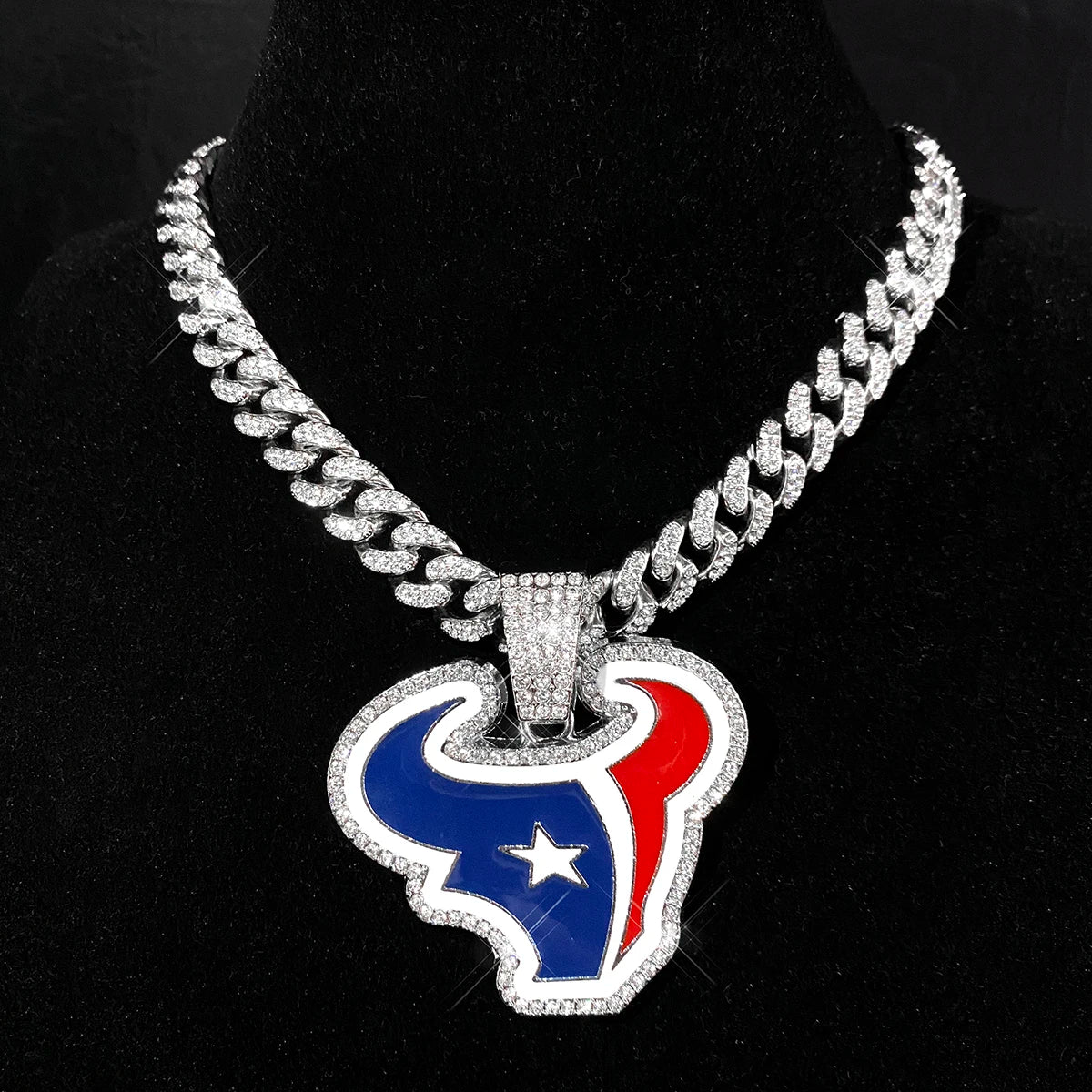 Sports Customized LOGO Pendant Necklace with Iced Out Cuban Chains for Football Fans Birthday Gifts